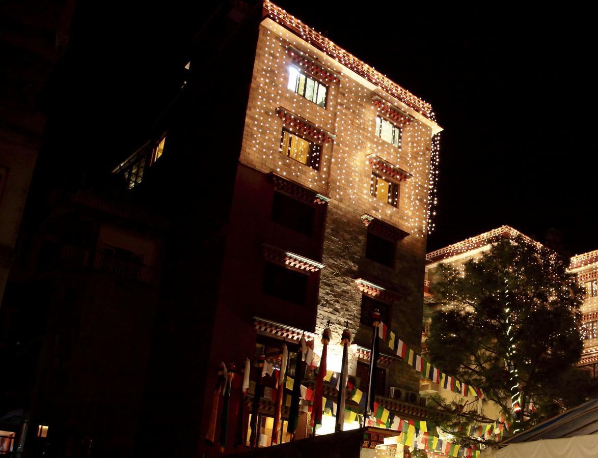 Hotel Tibet International Katmandú Exterior foto