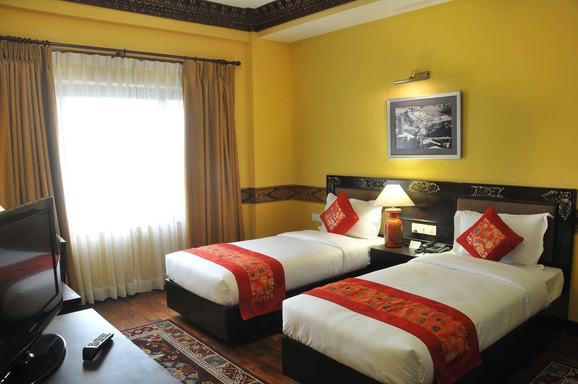 Hotel Tibet International Katmandú Habitación foto